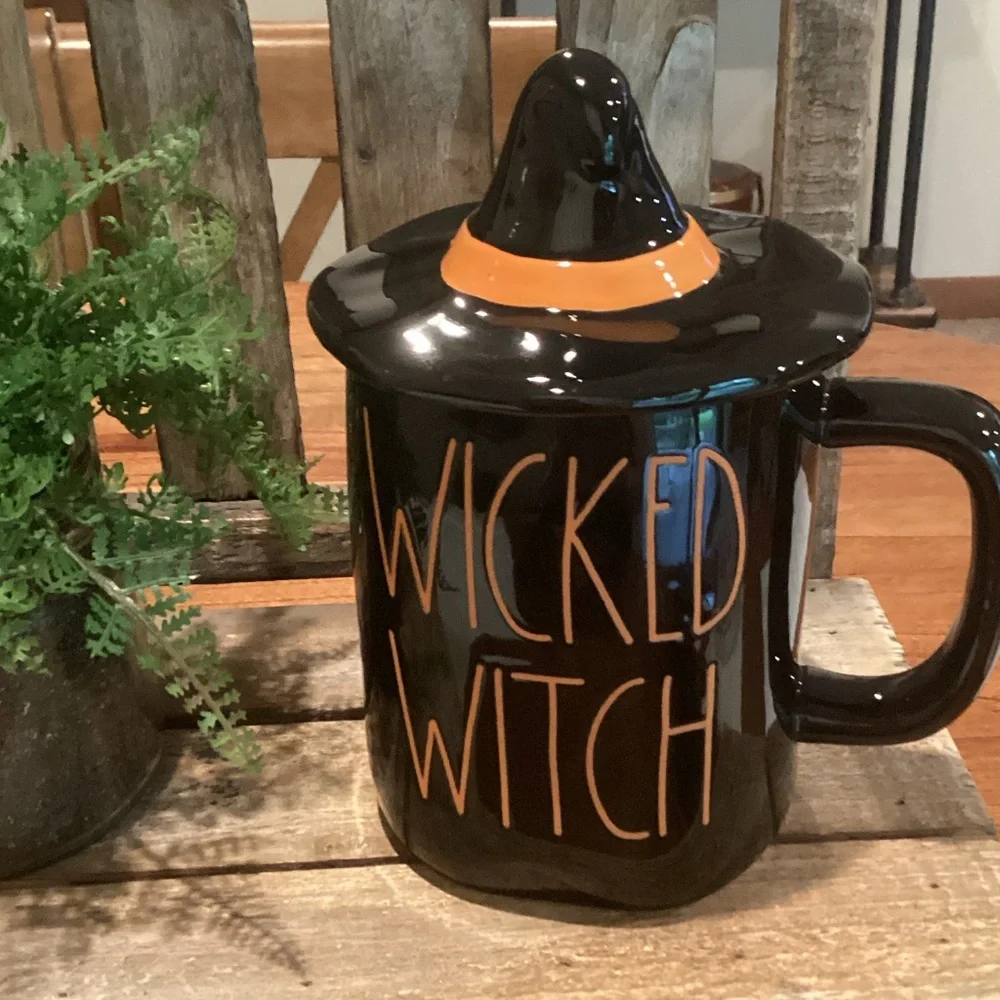 EUC - Rae Dunn WICKED WITCH mug with topper